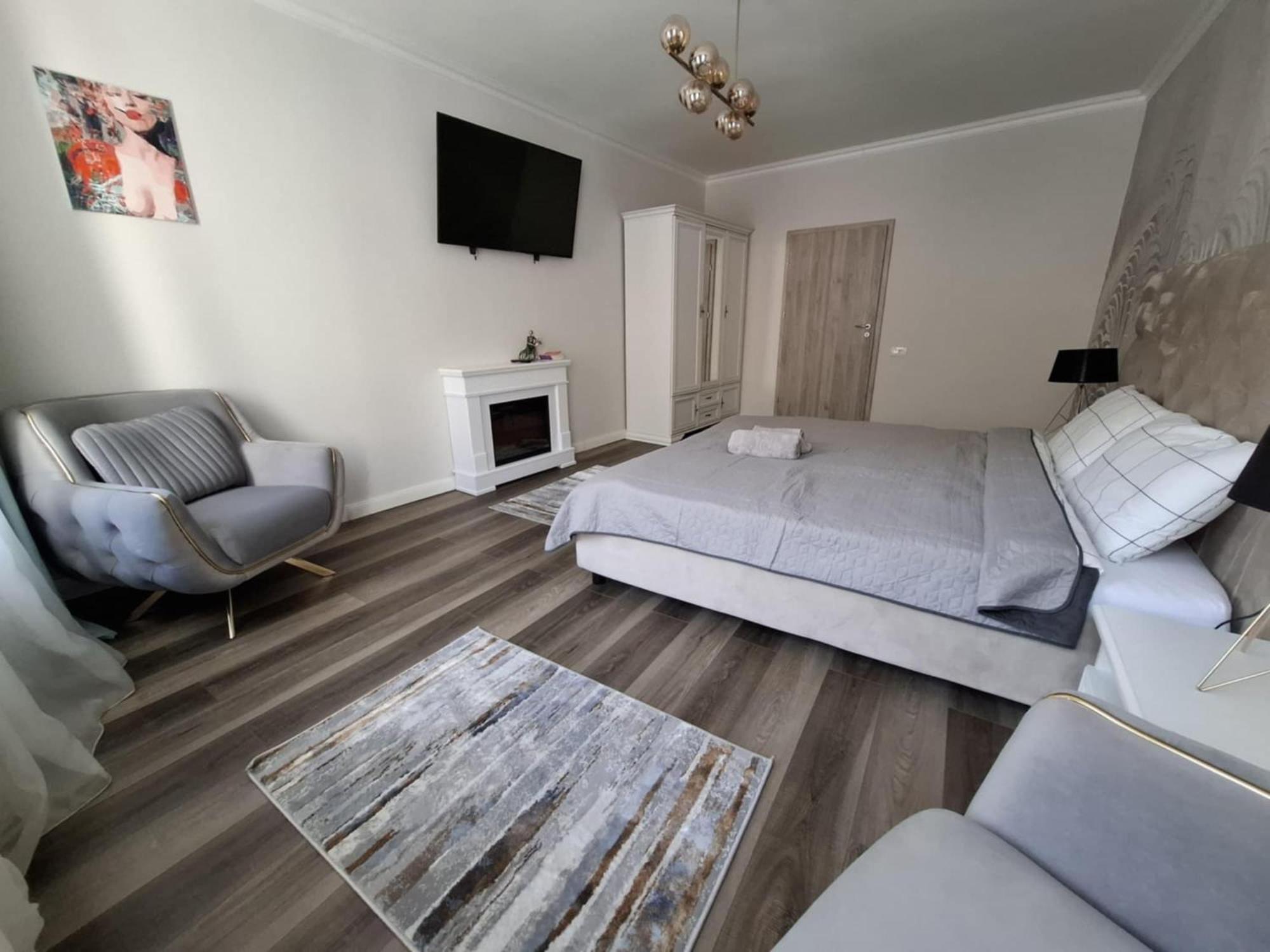 Alpine Sunrise Residence - Brasov Old Center Esterno foto